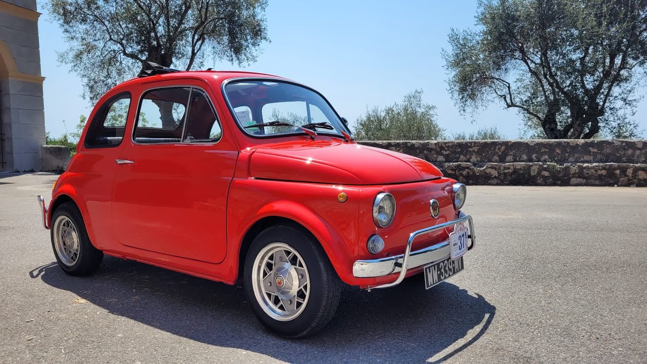 revue d´une Fiat 500 collection de 1971