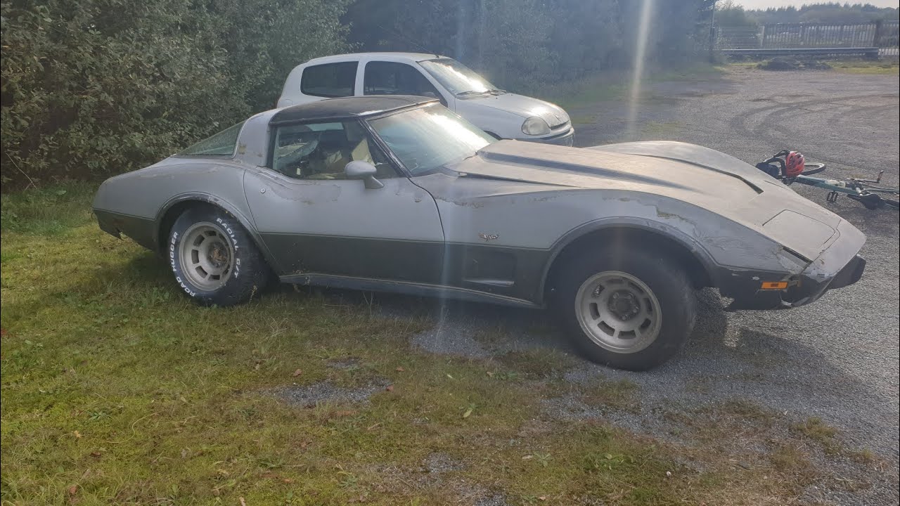 PRÉSENTATION CHEVROLET CORVETTE C3 DE 1970 EN COURS DE RESTAURATION AU GARAGE GAUCHET À LOUISFERT 