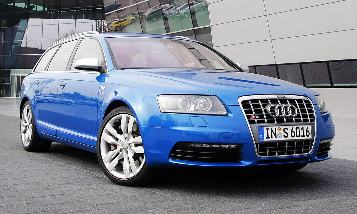 découvrez l'audi s6 avant v10 : un break sportif alliant luxe, puissance du moteur v10 et technologies avancées pour une expérience de conduite exceptionnelle.