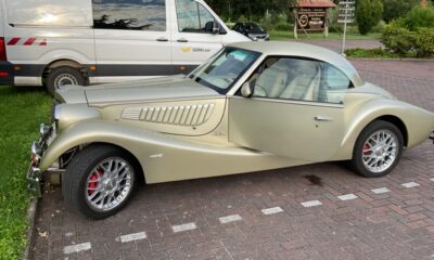 découvrez l’univers fascinant des joyaux automobiles vintage : modèles rares, histoires emblématiques et passion des voitures de collection. plongez dans l’élégance et l’exclusivité de l’automobile d’antan.