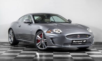 découvrez la jaguar xk 5.0l coupé : une voiture de sport élégante alliant performance, luxe et design raffiné. profitez d'une expérience de conduite unique au volant de ce coupé puissant et sophistiqué.