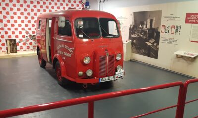 découvrez le musée des pompiers de lyon : une collection unique de véhicules, uniformes et matériel retraçant l’histoire des sapeurs-pompiers. visite idéale en famille ou passionnés d’histoire et de métiers héroïques.