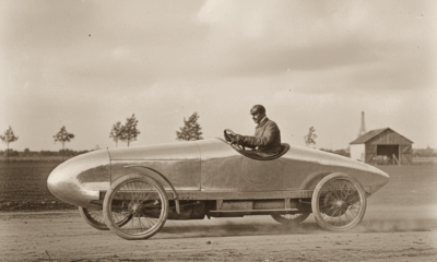 découvrez l'incroyable histoire de la 'jamais contente', la première voiture électrique à battre un record de vitesse, symbole d'innovation et de performance automobile.