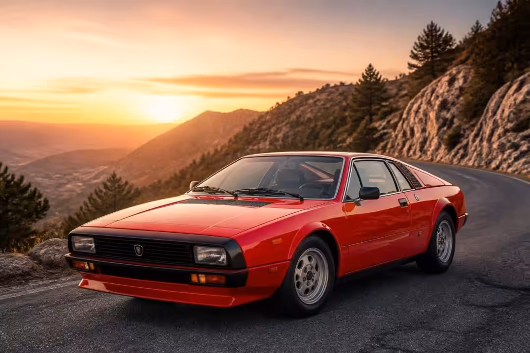 découvrez la lancia beta montecarlo, un coupé élégant au design sportif doté d’un moteur central pour des performances et une tenue de route exceptionnelles.