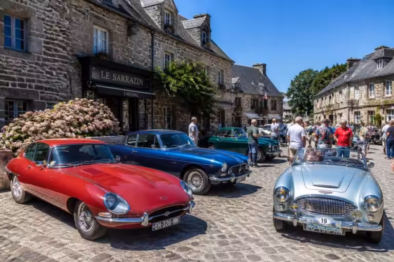 Lelling : Rassemblement de voitures anciennes au cœur du village