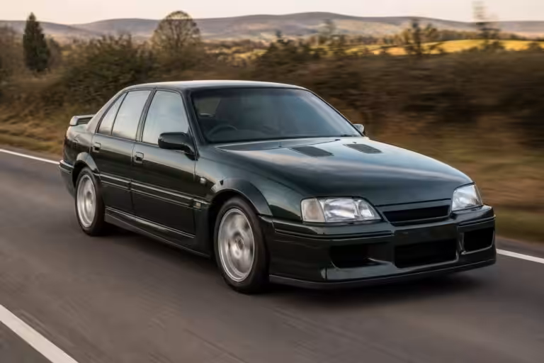 Lotus Carlton : l&rsquo;histoire de la berline la plus rapide