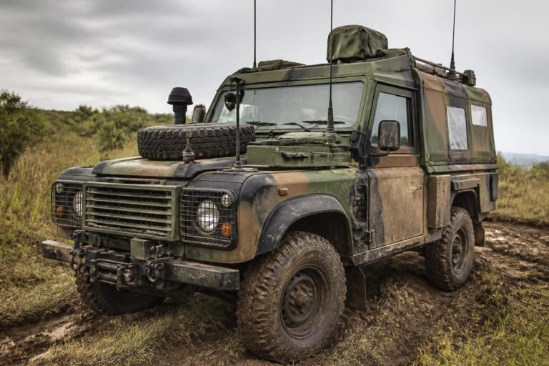 P4 militaire : tout savoir sur le 4×4 de l&rsquo;armée française