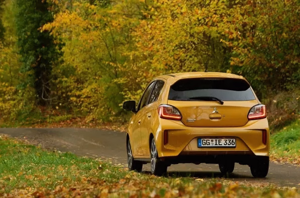 Aude : 26 voitures Opel vintage et des passionnés européens réunis pour la 23e édition de l&rsquo;Opelaïade à Pe…