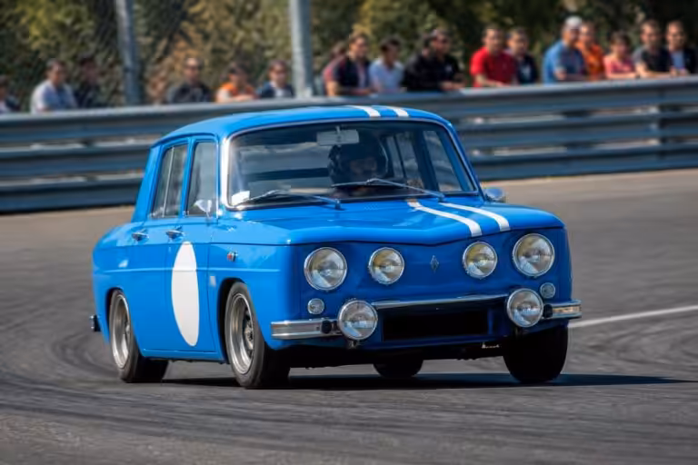 Renault 8 Gordini : la légende bleue des circuits