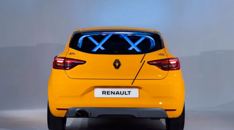 Renault R10 : l&rsquo;histoire de la berline populaire oubliée