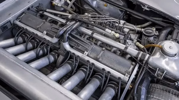Voitures électriques : comment la transition des moteurs thermiques révolutionne le marché des occasions