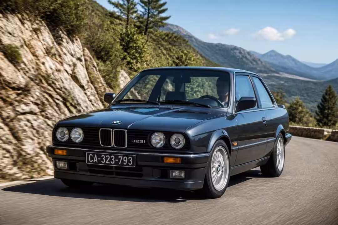 découvrez l'avis complet et les performances impressionnantes de la bmw 323i, une berline équipée d'un moteur six cylindres alliant puissance et élégance.